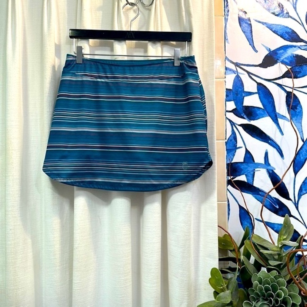 Women’s K-Swiss Blue Striped Polyester & Spandex Tennis Golf Skort Size Medium